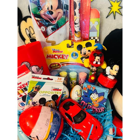 Mickey Mouse giant Easter basket bundle 24 inch Mickey pillow buddy 50x70 Mickey - Picture 6 of 10